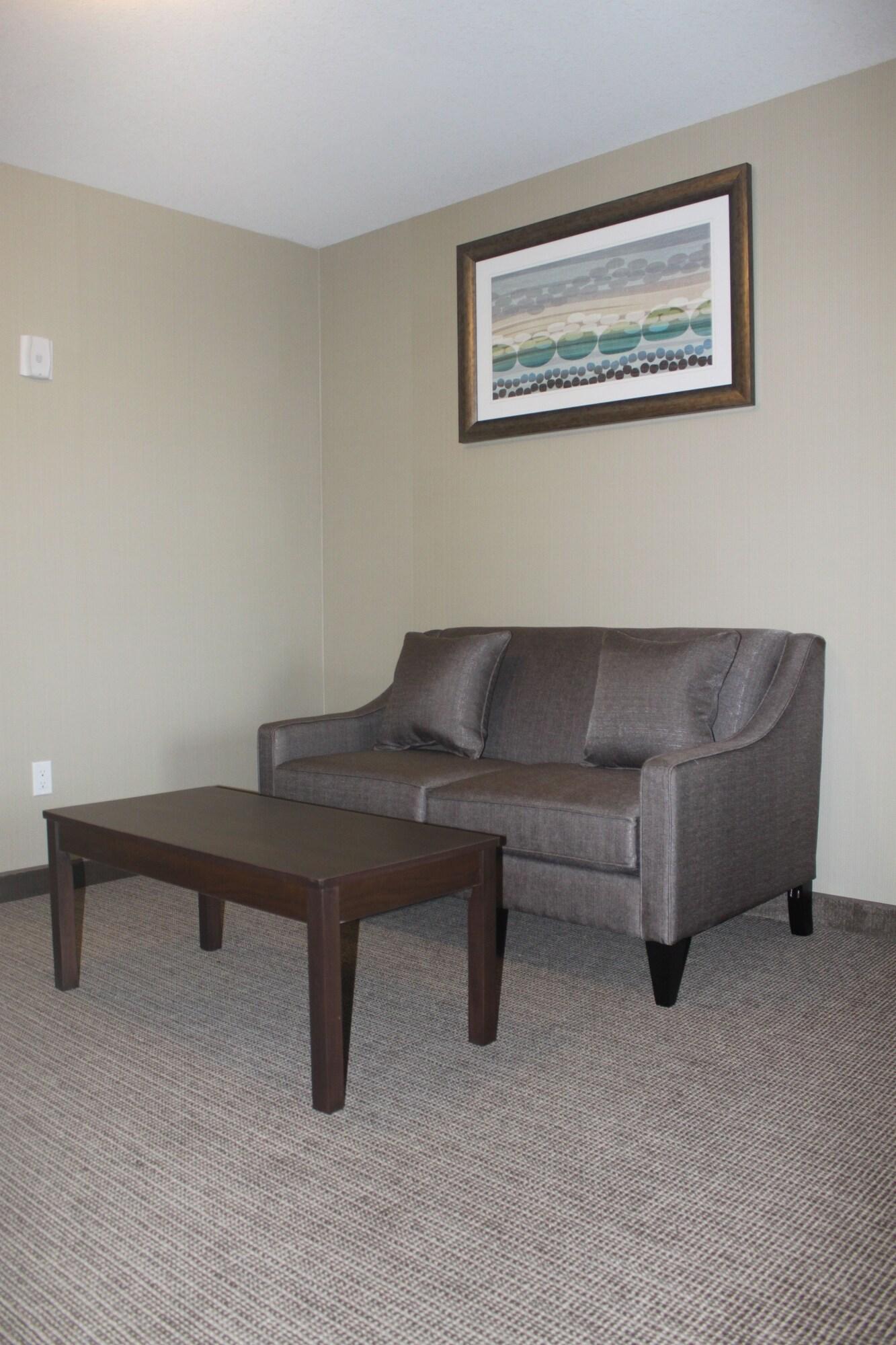 Meridian Inn & Suites Lloydminster Zewnętrze zdjęcie