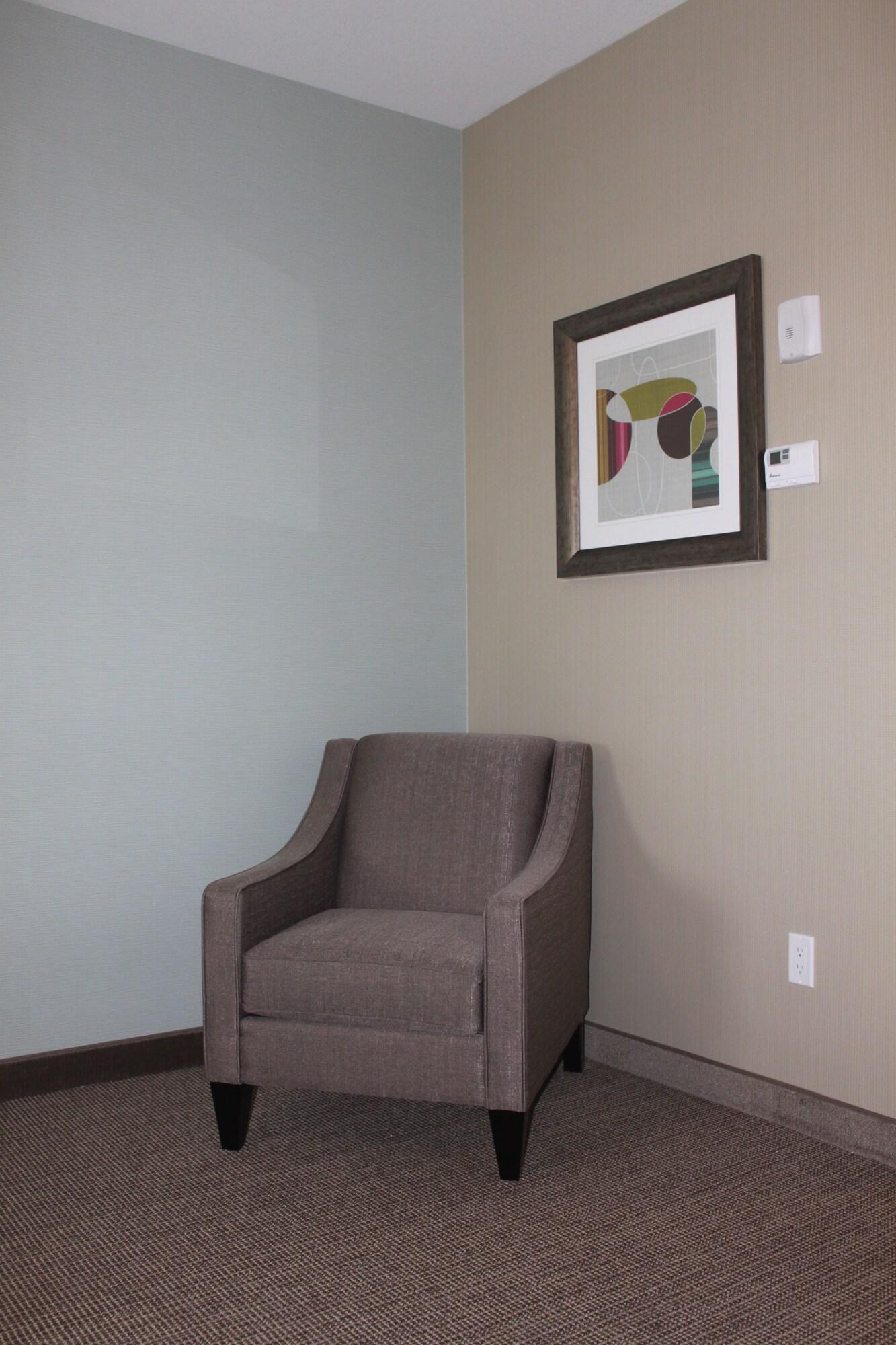 Meridian Inn & Suites Lloydminster Zewnętrze zdjęcie