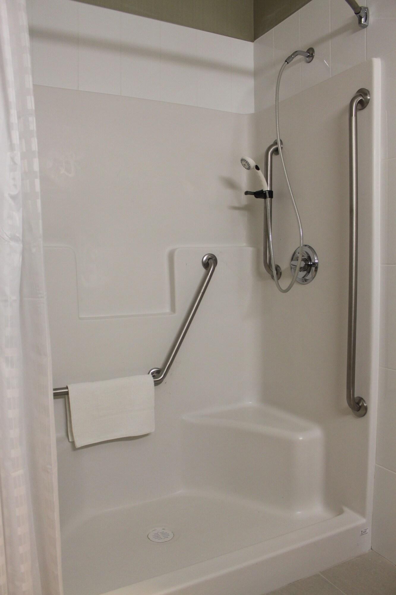 Meridian Inn & Suites Lloydminster Zewnętrze zdjęcie